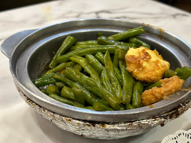 Lau Wang Claypot Delights @ Singpost Centre - Hospitality and gastronomy
