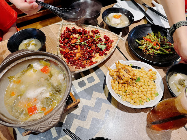 Comentarii opinii despre Riverside Canton Claypot Cuisine 江边广东砂锅菜