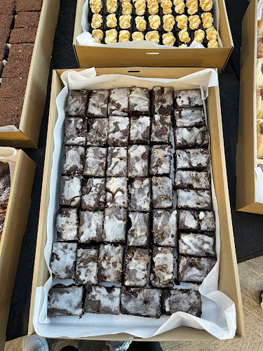 Puffs And Peaks Bakery - Hospitality and gastronomy