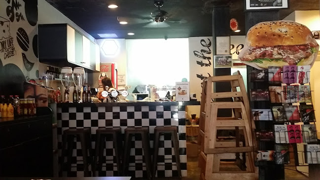 Fatboy's the Burger Bar - Hospitality and gastronomy