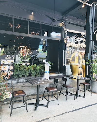 Perle Noire Oyster & Grill Bar (Holland Village)