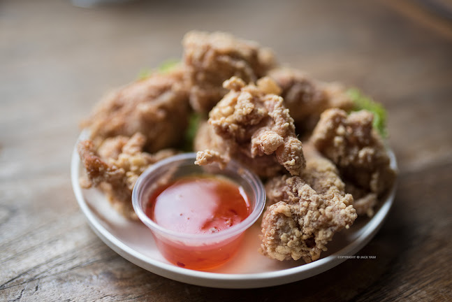 Opinii despre Good Luck - The Best of Singapore Craft Beers (Bugis - Haji Lane) în Singapore - Hospitality and gastronomy