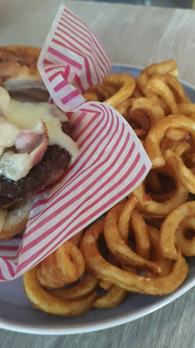 Lazy Lizard - NEWest