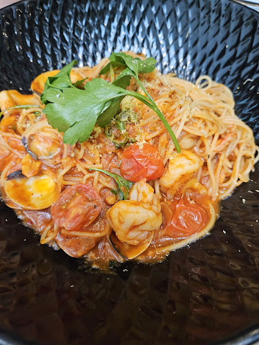 252 N Bridge Rd, #03-37, Singapore 179103