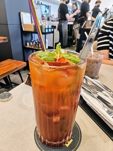 Comentarii opinii despre Refuel J9