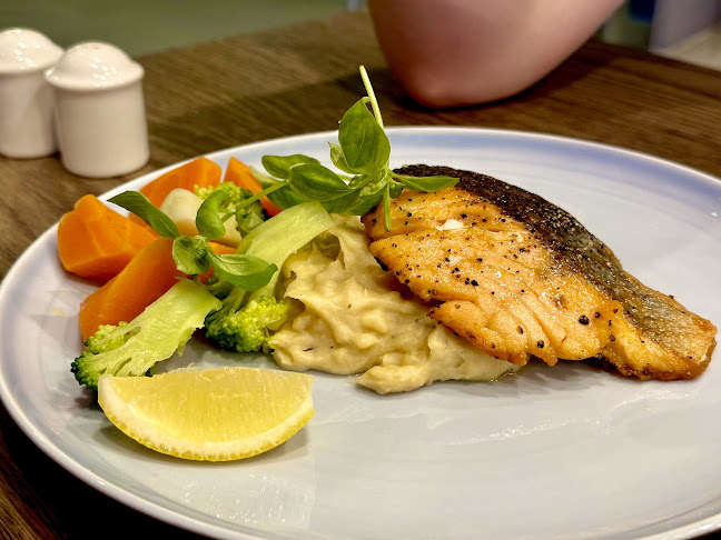 1doc Bistro Heartbeat@Bedok - Hospitality and gastronomy