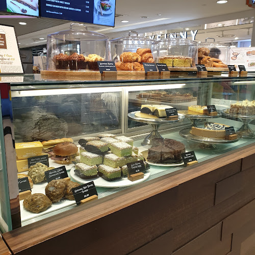 Joe & Dough, Junction 8