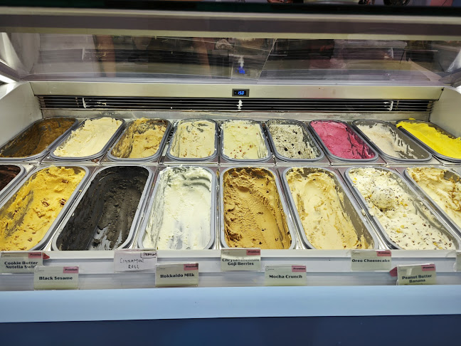 Creme by LELE Bakery - Hospitality and gastronomy