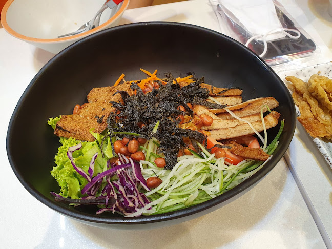 Red Apple Veggie Cafe - Singapore