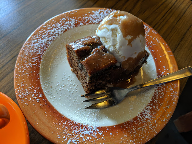 140 Upper Bukit Timah Rd, #01-01, Singapore 588176