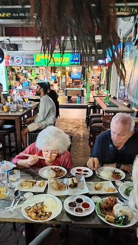 BamBooze Bar & Bistro