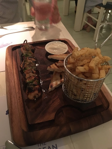 Opinii despre Alati Divine Greek Cuisine în Singapore - Hospitality and gastronomy