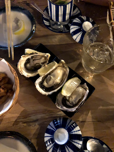 Opinii despre Iza Your Local Bar în Singapore - Hospitality and gastronomy