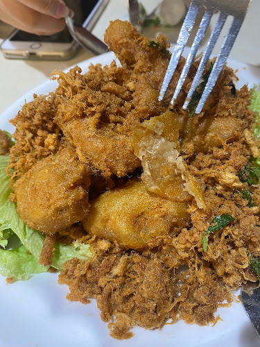 Uncle Leong Seafood - Hospitality and gastronomy