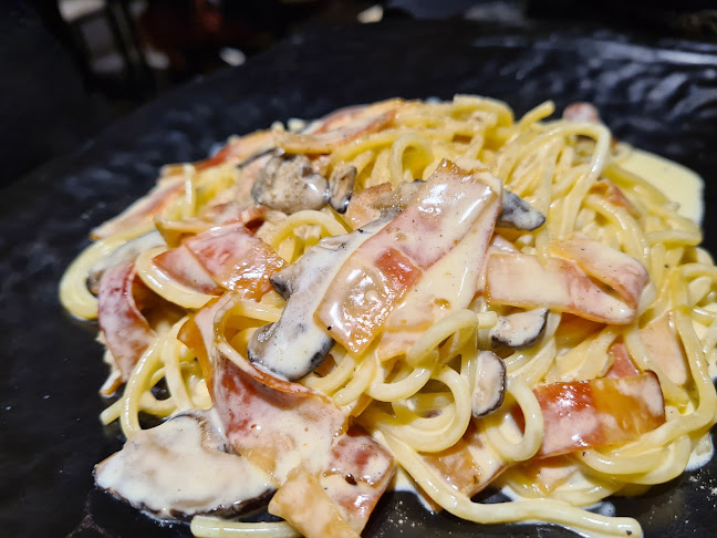 102 Yuan Ching Rd, Singapore 618663