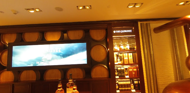 Opinii despre The Whisky House At level 2 în Singapore - Hospitality and gastronomy