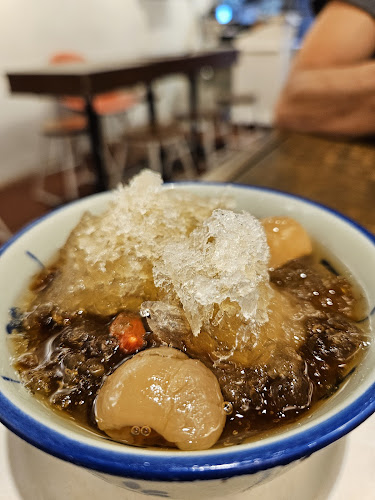 Hup Ka Foon 合家歡 - Hospitality and gastronomy