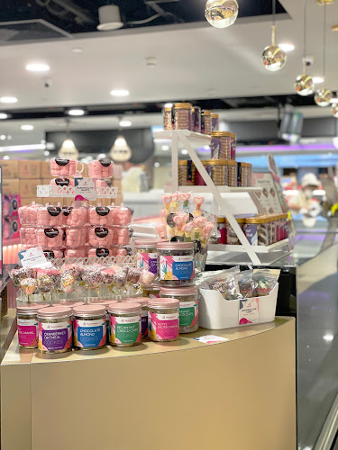 The JellyHearts@Airport Terminal 3 - Hospitality and gastronomy