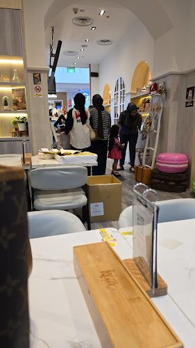 63 Jurong West Central 3, #01 - 59 / 79 / 80 Jurong Point, Singapore 648331