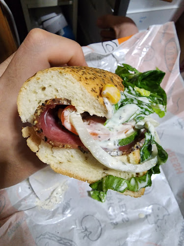 Comentarii opinii despre gomgom (Sandwiches & Bowls)