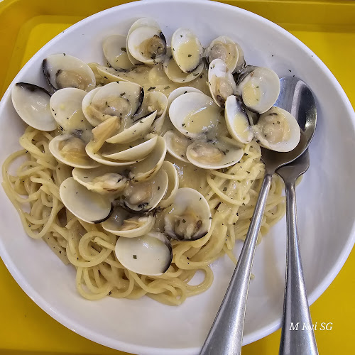 WaWa Lala Bee Hoon (38 Margaret Drive) - Hospitality and gastronomy