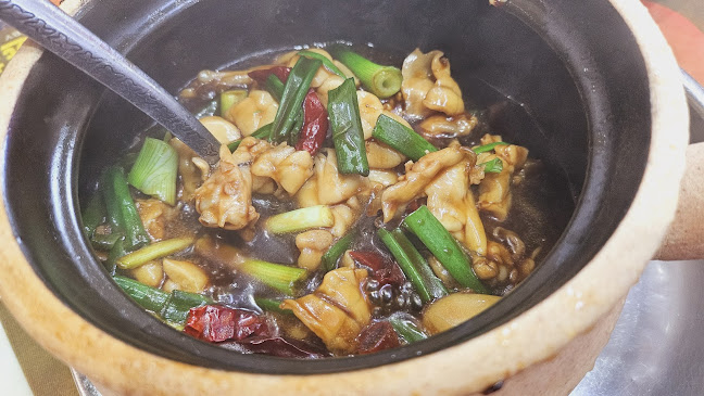 Geylang Lor 9 Fresh Frog Porridge - Singapore