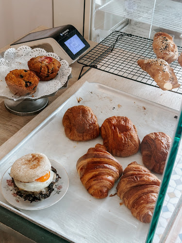 Pelle and Pepe Bread - Hospitality and gastronomy