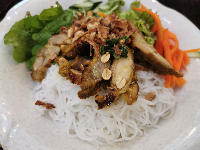 Opinii despre Lucky Saigon Café în Singapore - Hospitality and gastronomy