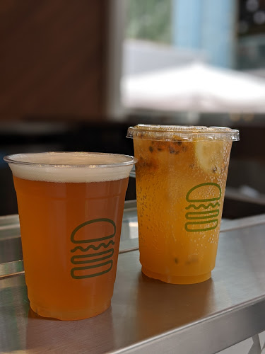 Shake Shack - Hospitality and gastronomy