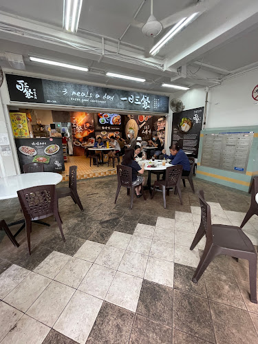 3 meals a day - Singapore