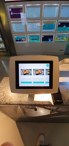 Deliveroo Food Market - Hospitality and gastronomy