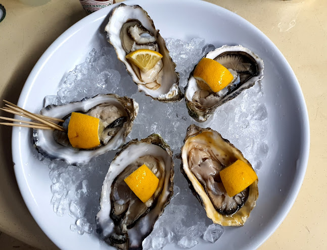 777 BBQ Steamboat Buffet Live Seafood - Singapore