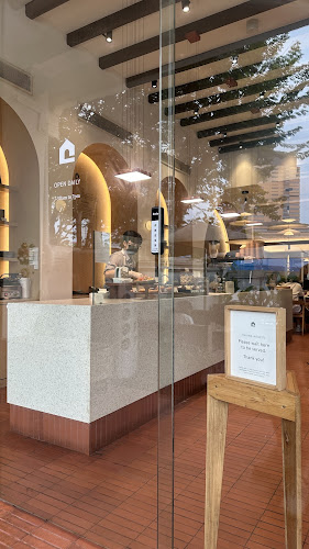 Plain Vanilla Neil Road