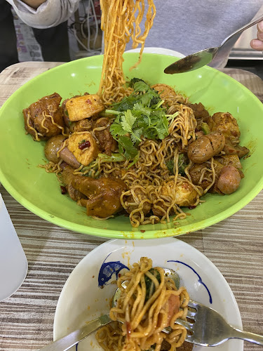 Dajie Makan Place @ Clementi | Halal Chicken Rice, Mala Hotpot & Yong Tau Foo - Singapore