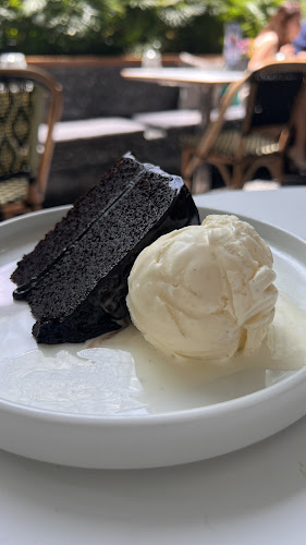 78 Airport Boulevard, #02-244/245, Jewel, Singapore Changi Airport, 819666