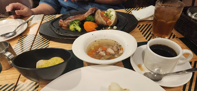 50 Jurong Gateway Rd, #04-15 Moon Moon Food (JEM), Singapore 608549