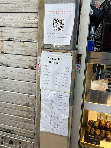 Opinii despre Cat In The Hat în Singapore - Hospitality and gastronomy