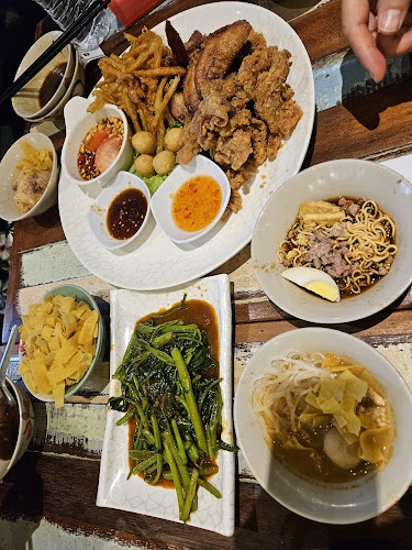 Poulet - VivoCity - Singapore