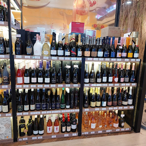 176 Orchard Rd #B1-K8 & K9, The Centrepoint, 238843