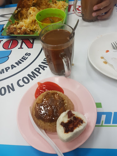 Mohammed Raffi Muslim Food Stall - Hospitality and gastronomy