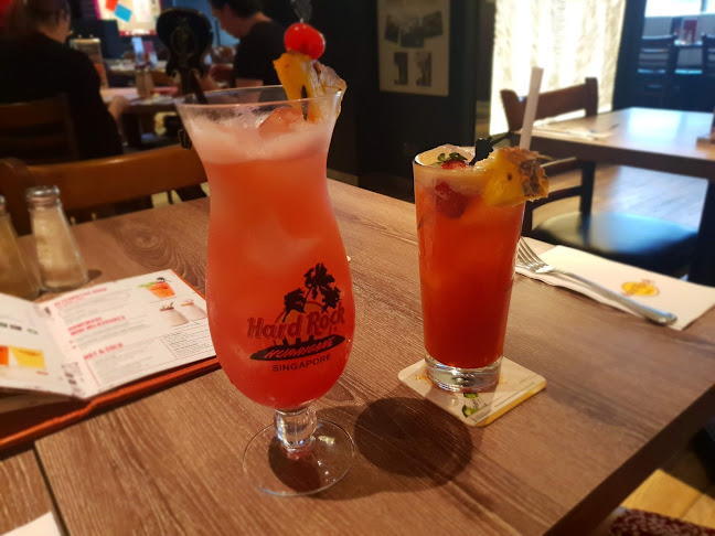 Hard Rock Cafe - Hospitality and gastronomy