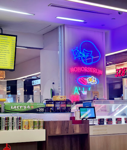 3 Gateway Dr, Singapore 608532