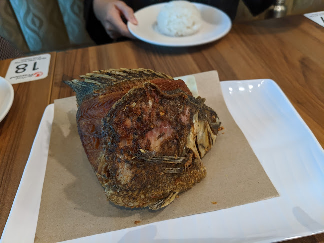 Comentarii opinii despre Ayam Penyet President