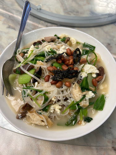 Blk 377 Hougang St. 32, #02-04 Hougang Rivercourt, Singapore 530377