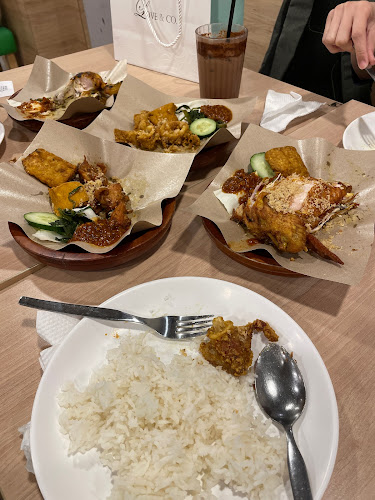 304 Orchard Rd, #04-25/27, Singapore 238863