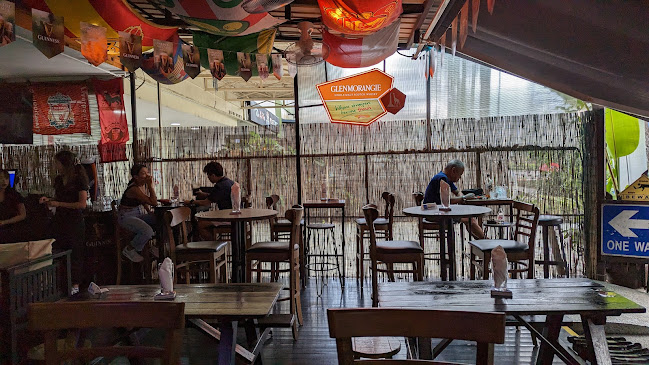 Opinii despre georges MADBar & Grill în Singapore - Hospitality and gastronomy