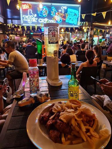 Happiest Hour Bar & Bistro