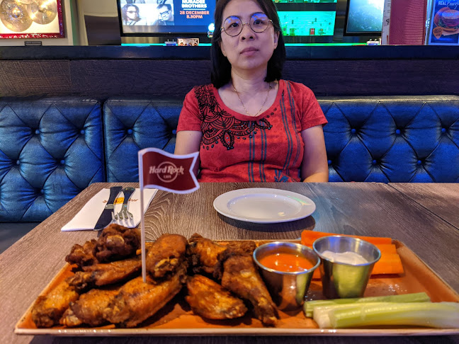 Opinii despre Hard Rock Cafe în Singapore - Hospitality and gastronomy