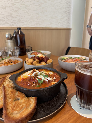 48 Lor Mambong, Singapore 277699