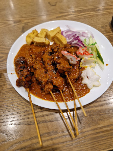 78 Airport Blvd., B2 241/242, Singapore 819666